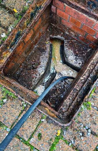 https://blockeddrainsmadeley.com.au/uploads/2025/07/hero-blocked-sewers-67191.jpg